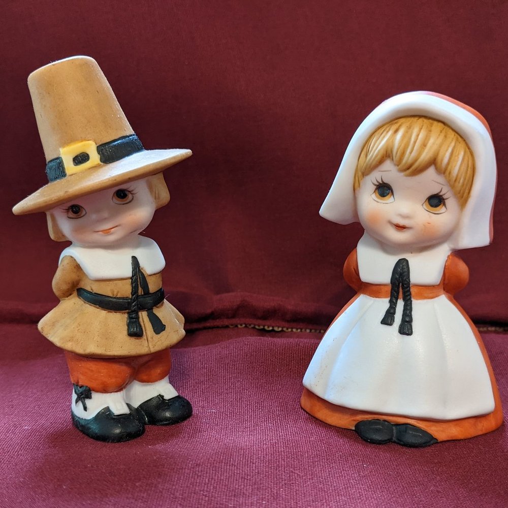 Vintage LEFTON China Hand Painted Pilgrim Boy & Girl Figurines